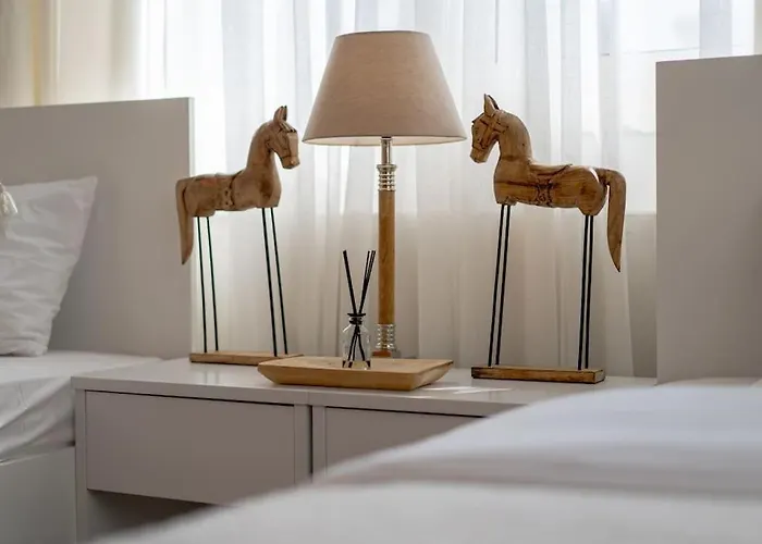 Stylish & Picturesque Oasis Anthorina 2 *