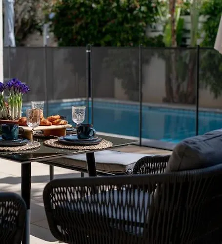 Vila Stylish & Picturesque Oasis Anthorina 2 *