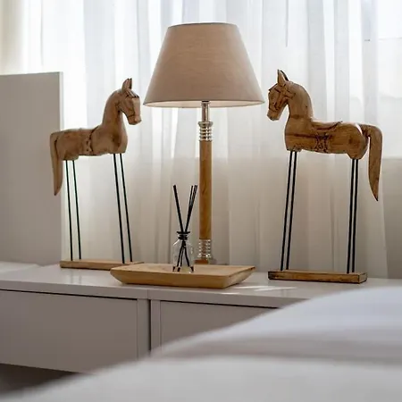 Stylish & Picturesque Oasis Anthorina 2 *