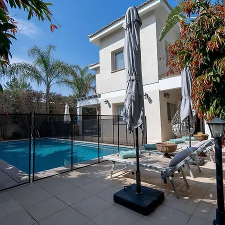 Stylish & Picturesque Oasis Anthorina 2 * Protaras