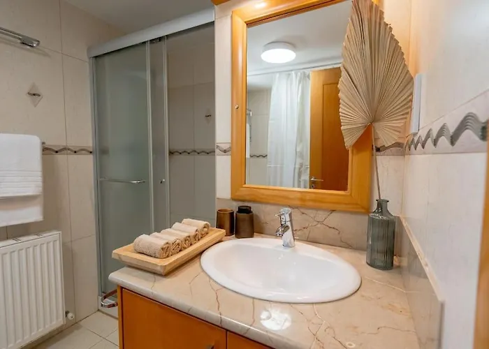 Villa Stylish & Picturesque Oasis Anthorina 2 *