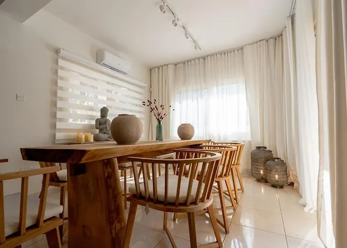 Stylish & Picturesque Oasis Anthorina 2 Protaras