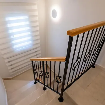 فيلة Stylish & Picturesque Oasis Anthorina 2 بروتاراس